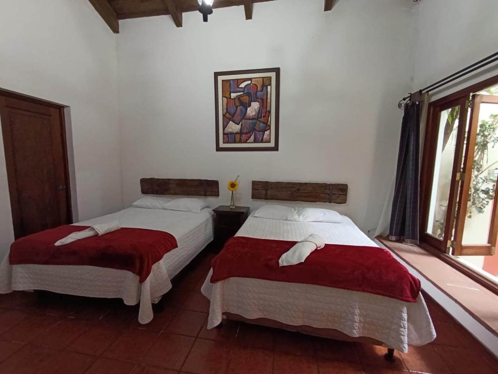 Donde Lico Hotel Antigua Екстериор снимка