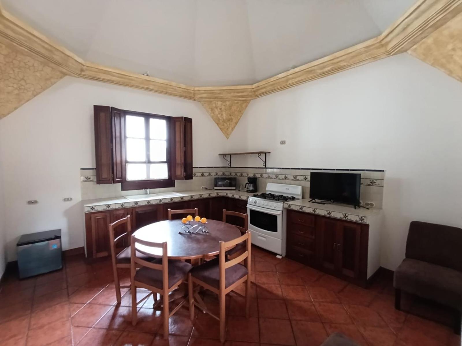 Donde Lico Hotel Antigua Екстериор снимка