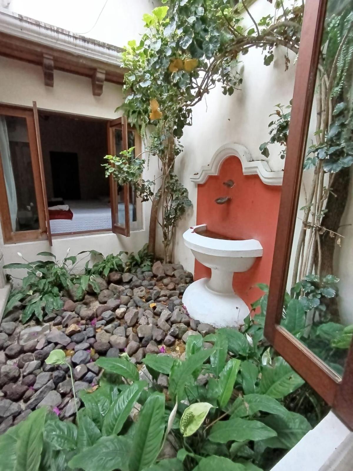 Donde Lico Hotel Antigua Екстериор снимка
