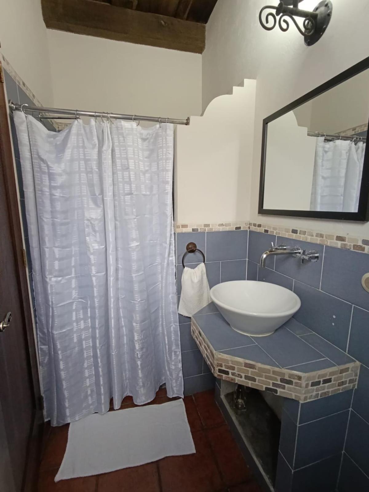 Donde Lico Hotel Antigua Екстериор снимка